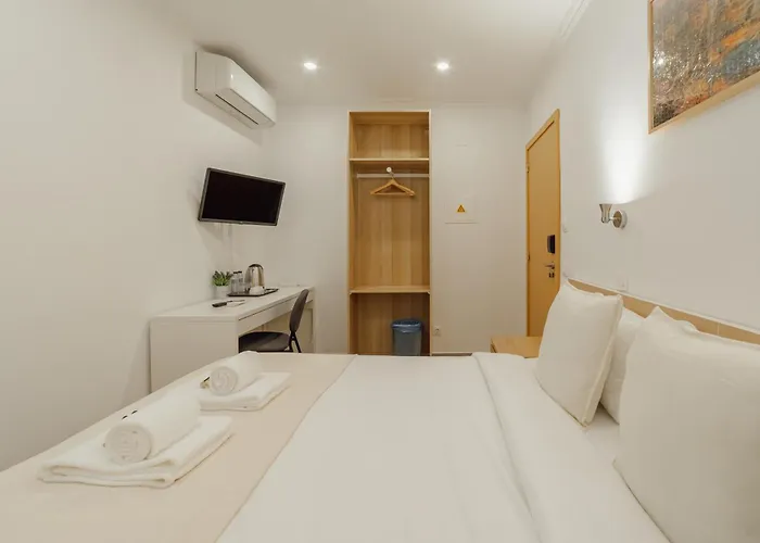 Πανσιόν Downtown By Hosty