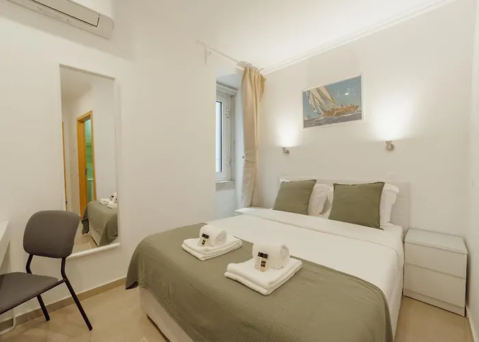 Πανσιόν Downtown By Hosty