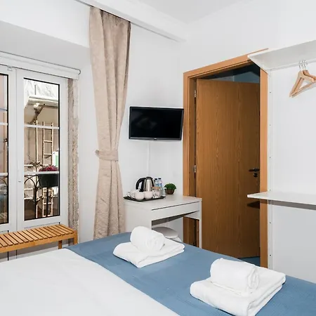 Guest house Downtown By Hosty