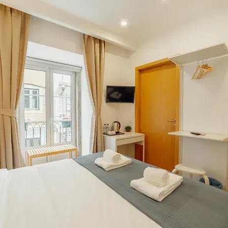 Downtown By Hosty Konukevi 3*