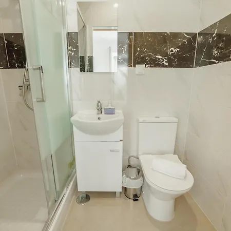 Downtown By Hosty Pensionat 3*